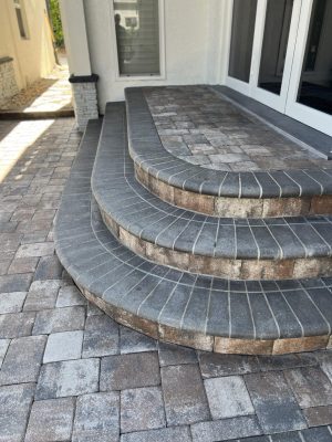 1671 North Drive Sarasota Fl Paver Seal and driveway clean after photo (6)