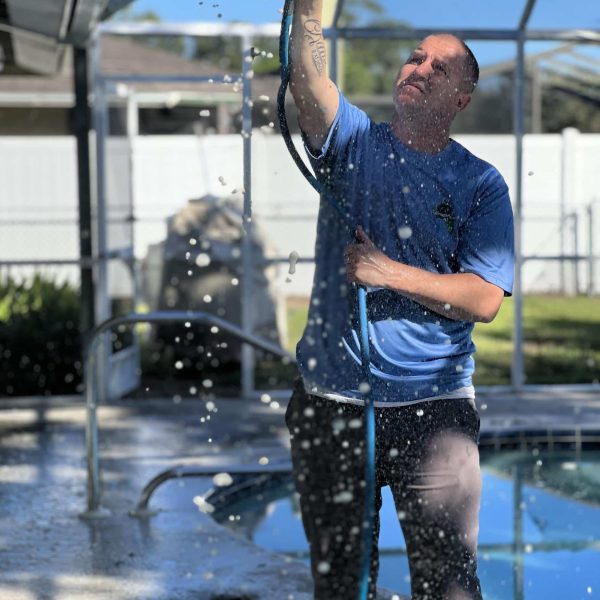 2135 West Leewyn Dr Sarasota roof and driveway clean before and during (27)