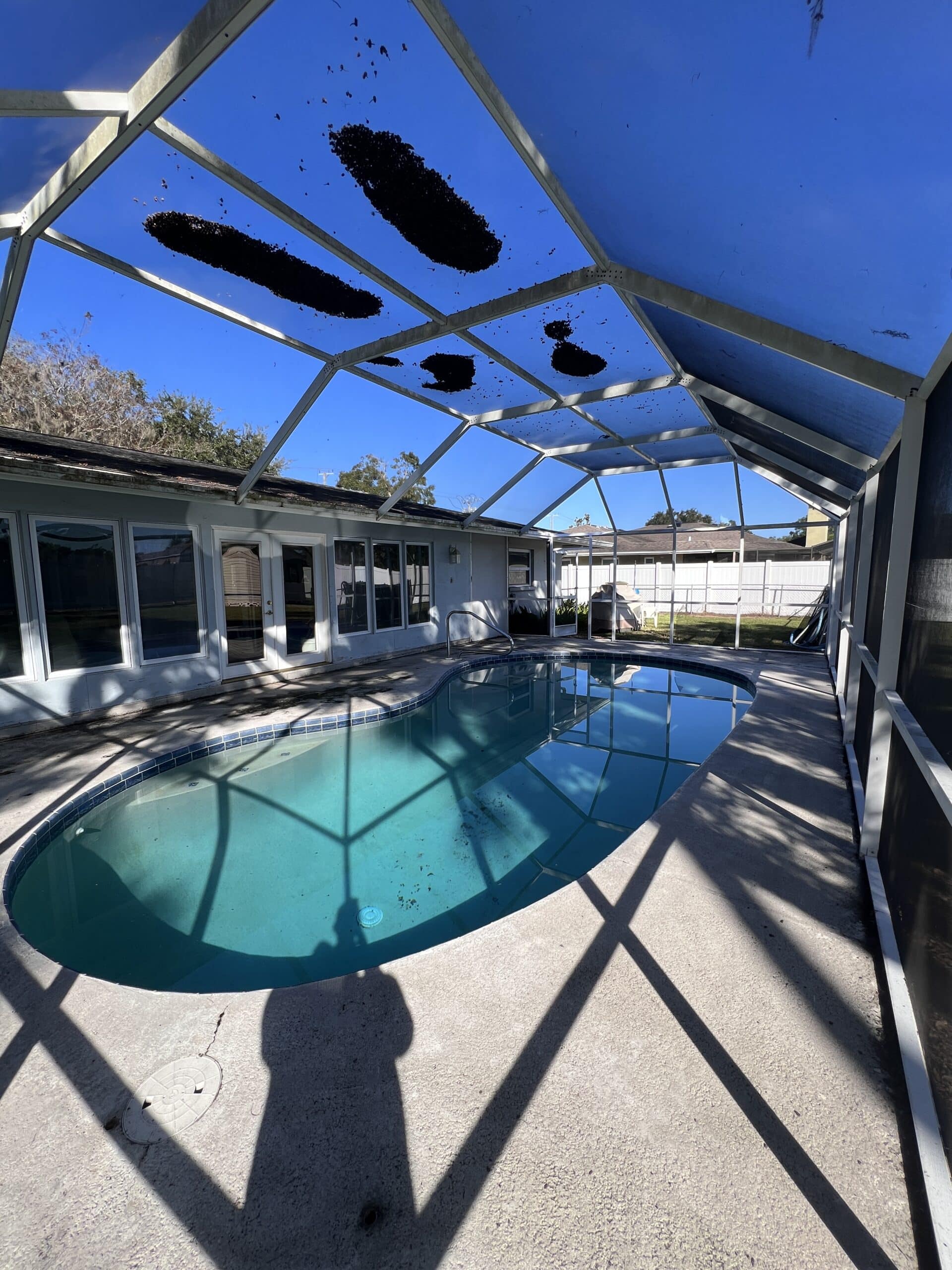 East Leewyn Before Pool Screen and Patio Clean pool deck cleaning (6)