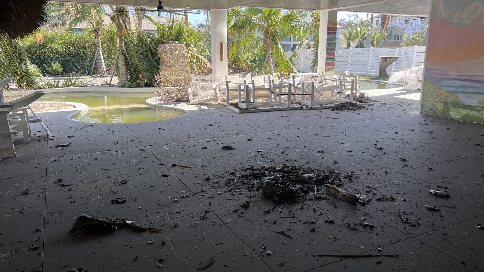 Dirty Patio after hurricane on siesta key