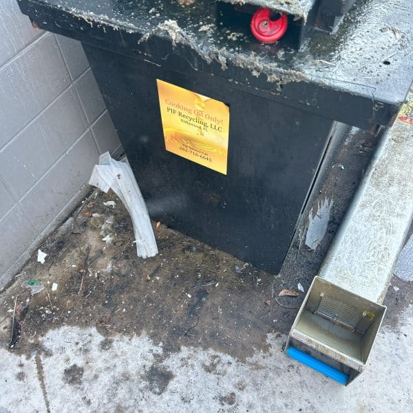 Yard House Grease Trap Clean Out (10)